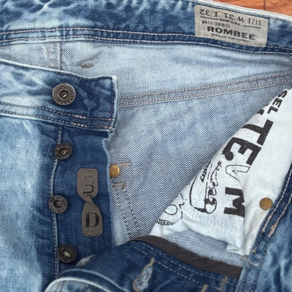 Diesel Rombee Regular Slim-Carrot Light Blue Acid Wash Jeans Mens 31x30 0880I